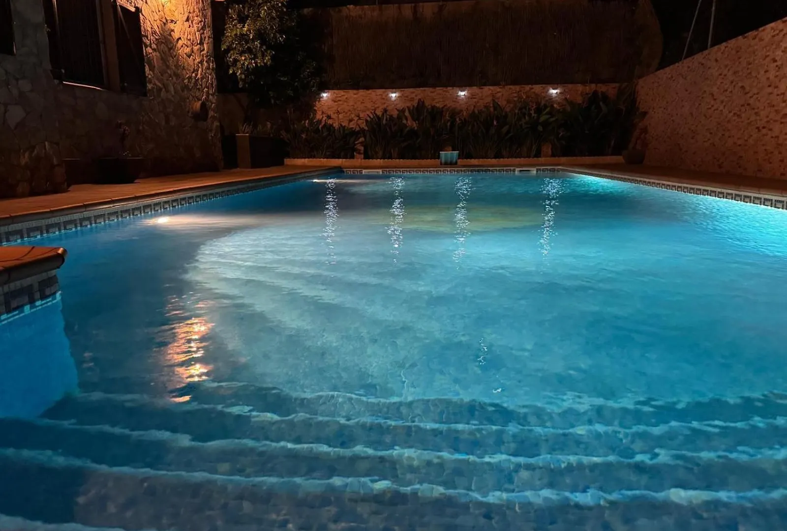 Villa Paraiso - Mit Riesigem Traumpool 比德雷雷斯